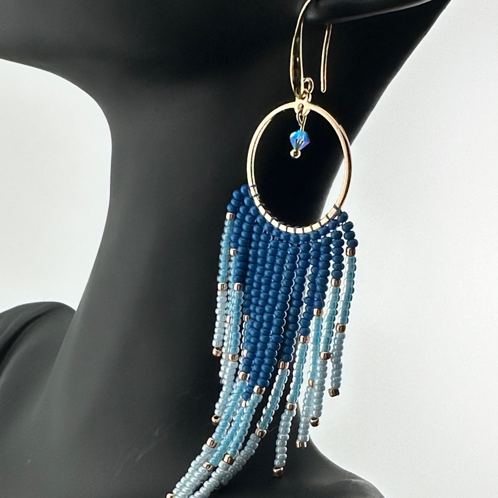 Elegant Ombre Blue Beaded Earrings - Picture 12 of 15